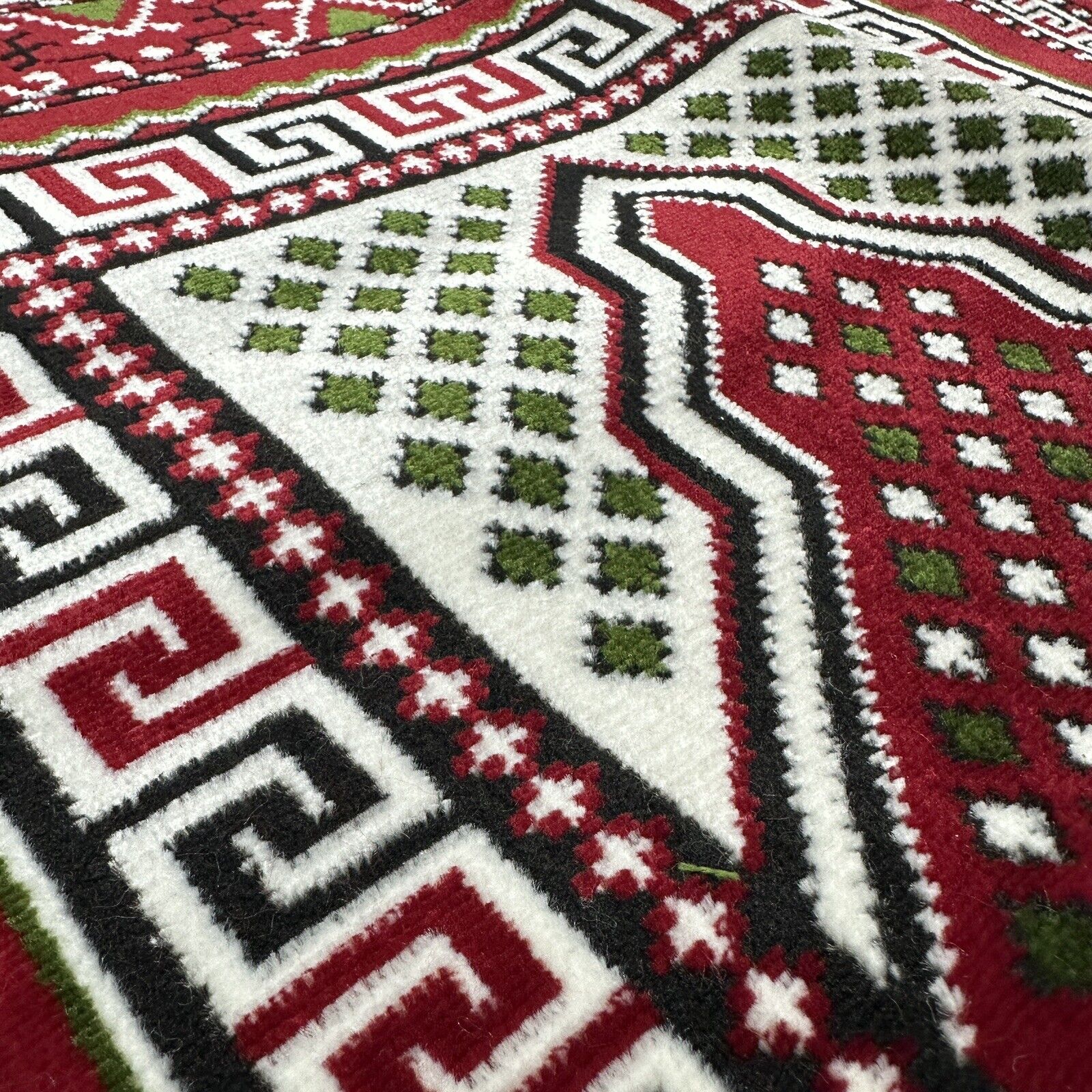 4 Person Prayer Rug - 2005 - Image 3