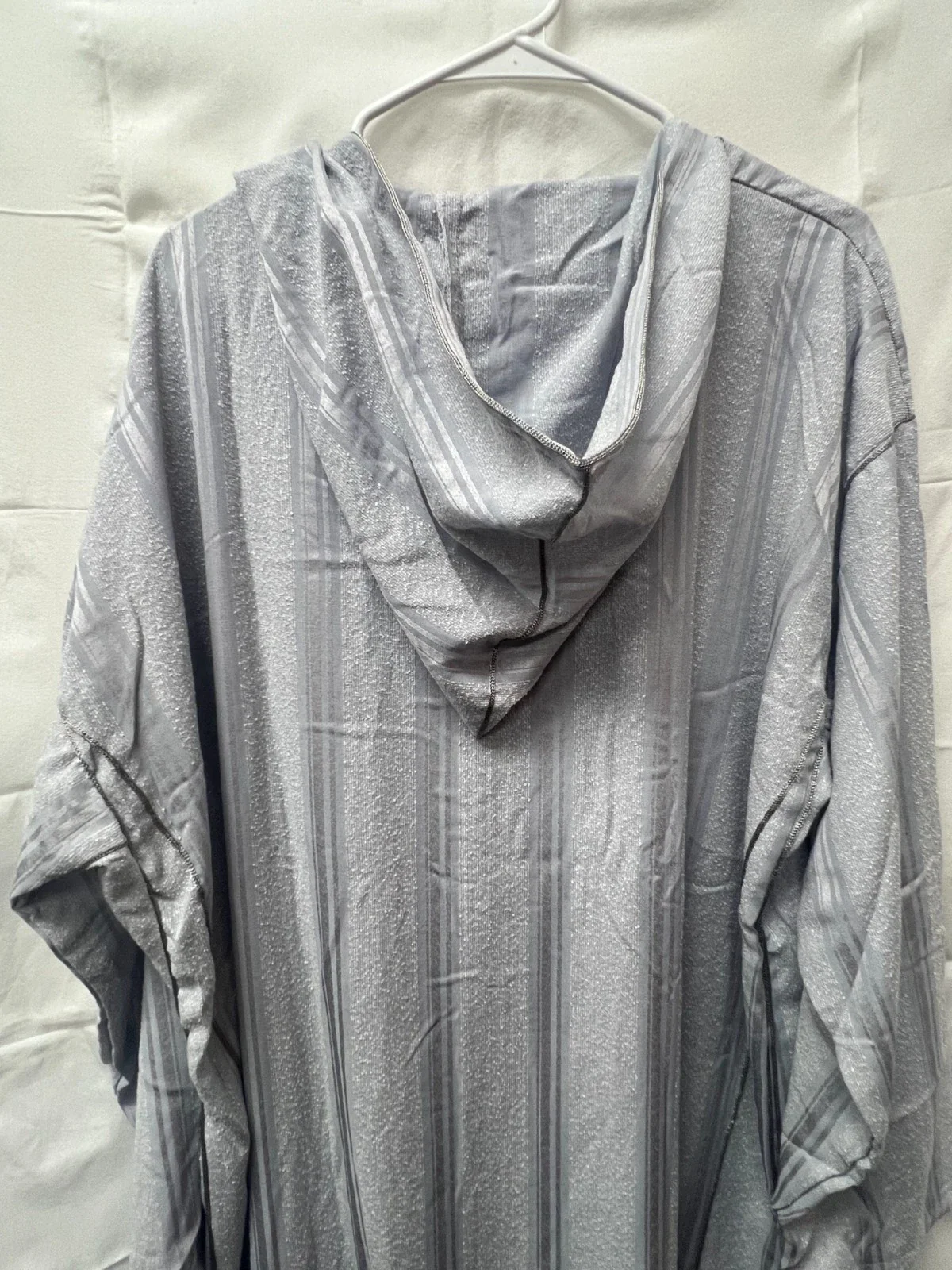 Men's Moroccan Striped Hoodie Thobe - Silver - Image 3