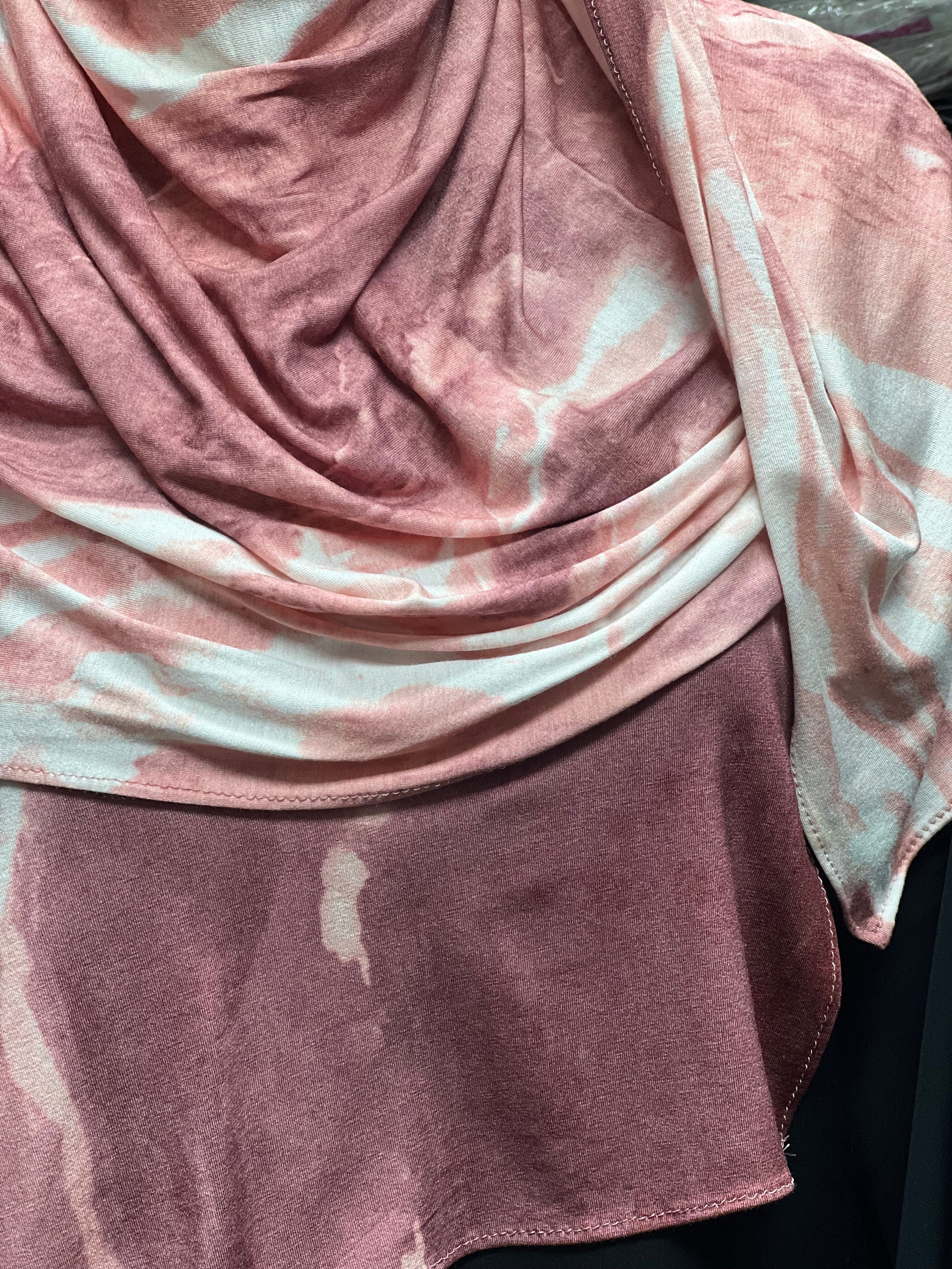 Printed Jersey Hijab - Pink - Image 3