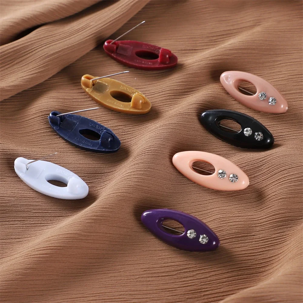 Safety Pins - 12 Pack - Image 2